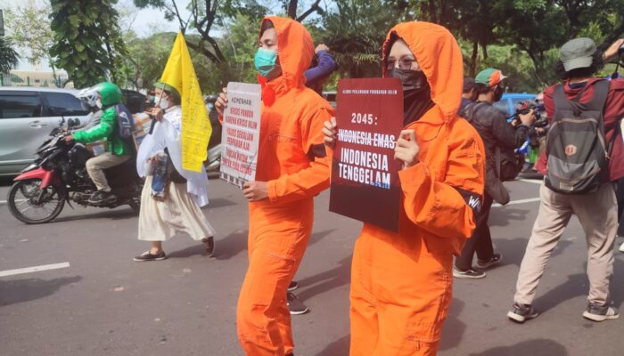 Wahana Lingkungan Hidup Indonesia Tuntut Keadilan Iklim
