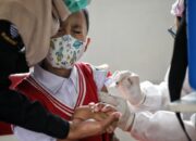 Atalia Dampingi Ibu Negara Tinjau Vaksinasi Anak