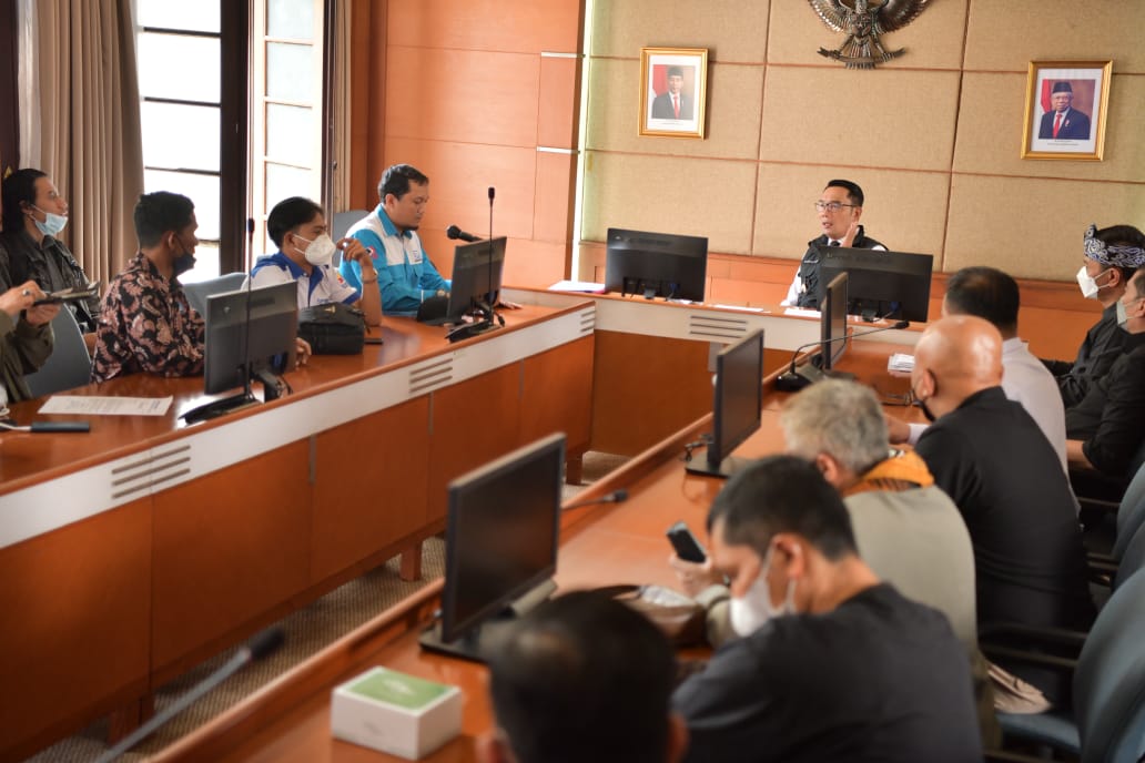 Emil Bertemu Buruh: Saya Tidak Punya Kewenagan Mengubah Upah