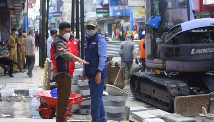 Fahmi Pantau Penertiban Kawasan Pedestrian Ahmad Yani