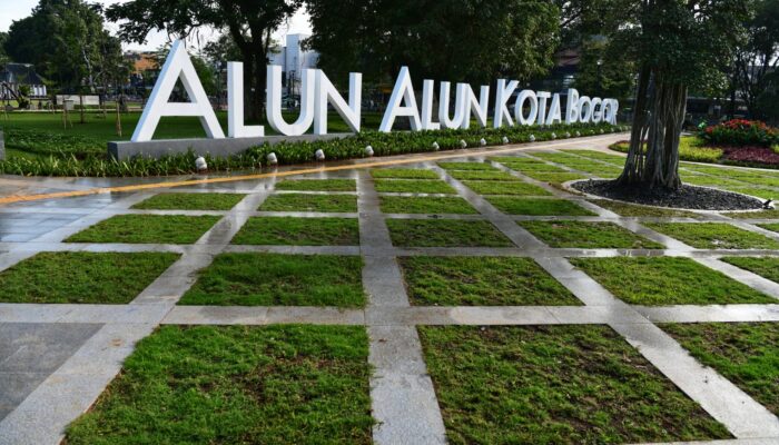 Alun-alun Kota Bogor Diresmikan Ridwan Kamil