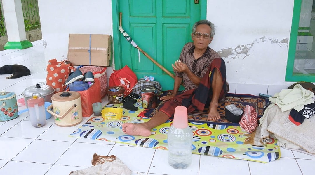 Kakek Yaya Suhendar
