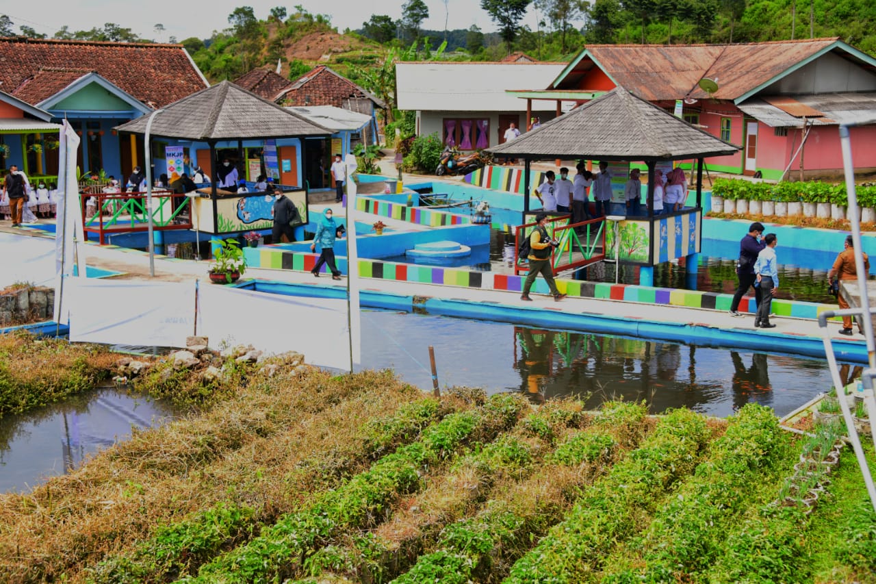 Kampung Koi, Atalia: Wajah Pemberdayaan Masyarakat Jabar