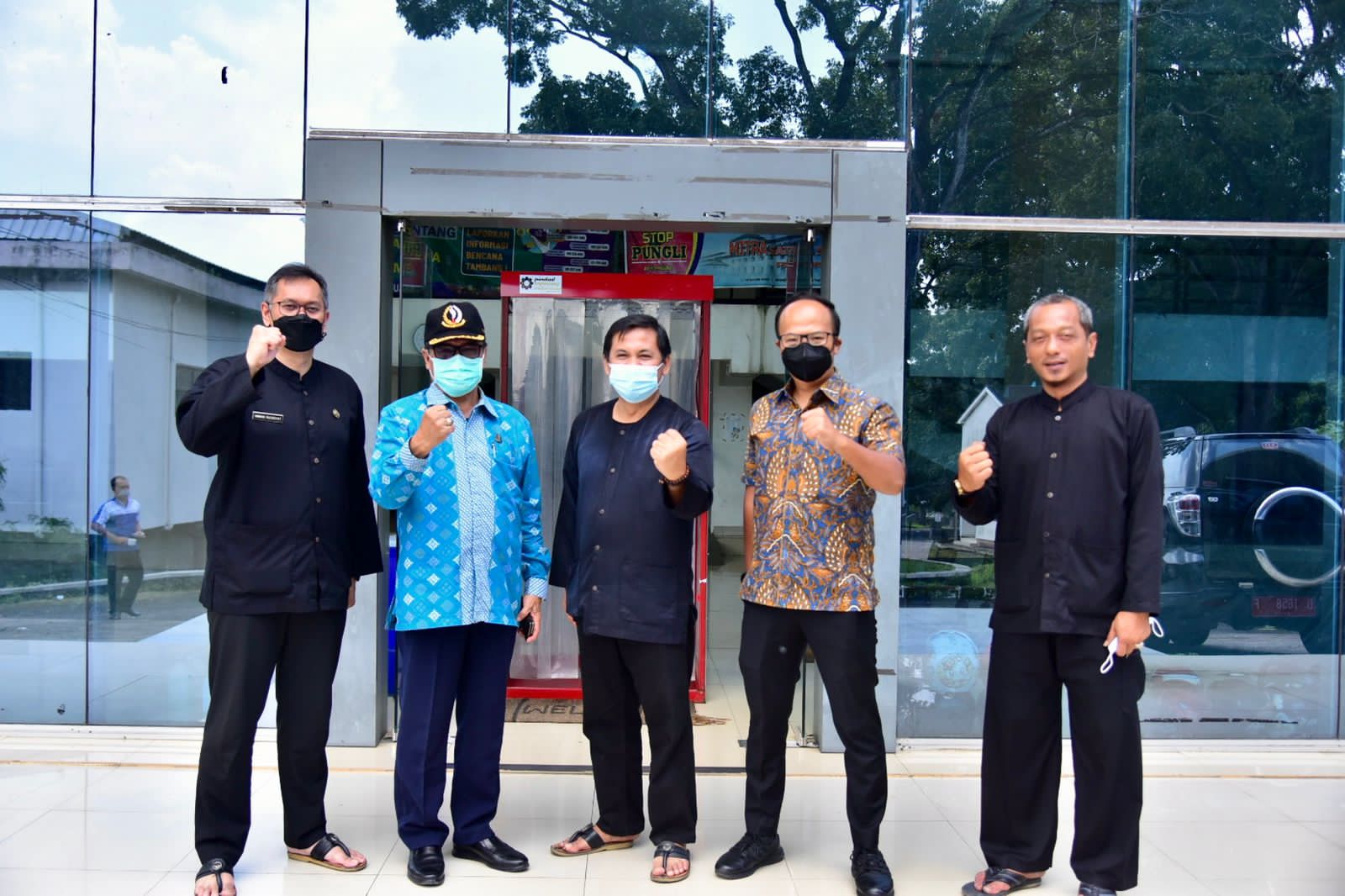 Komisi IV DPRD Provinsi Jawa Barat mengunjungi Kantor Cabang Dinas ESDM Wilayah V Sumedang terkait dengan Evaluasi Tahun Anggaran 2021. Kamis 6 Januari 2022.