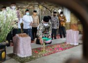 Kunker ke Jatim, Emil: Tidak Afdol Kalau Tak Berziarah
