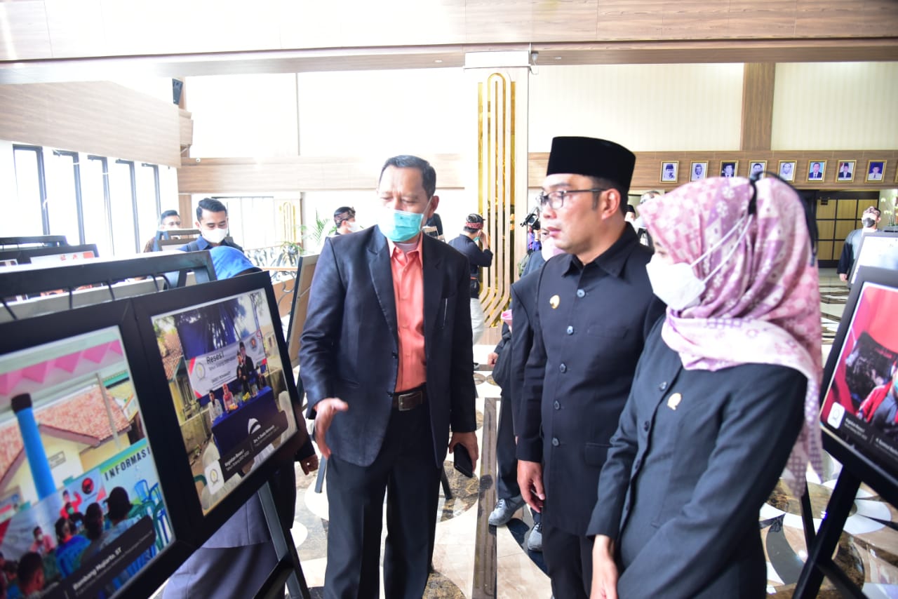 Pameran Foto Kegiatan Reses DPRD Jabar