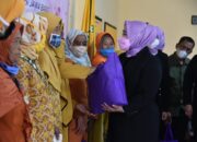 Perempuan Peduli Lansia, KPP Jabar dan Sumedang Baksos