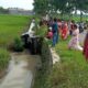 Pick up Parkir di Jembatan Dihantam Innova