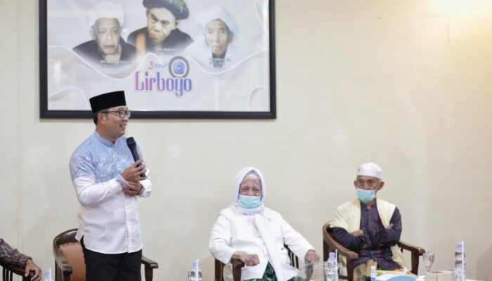 Ridwan Kamil Temui Santri Jabar di Pesantren Lirboyo
