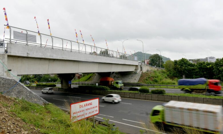 Warga Senang Jembatan Leuwigajah Beroperasi