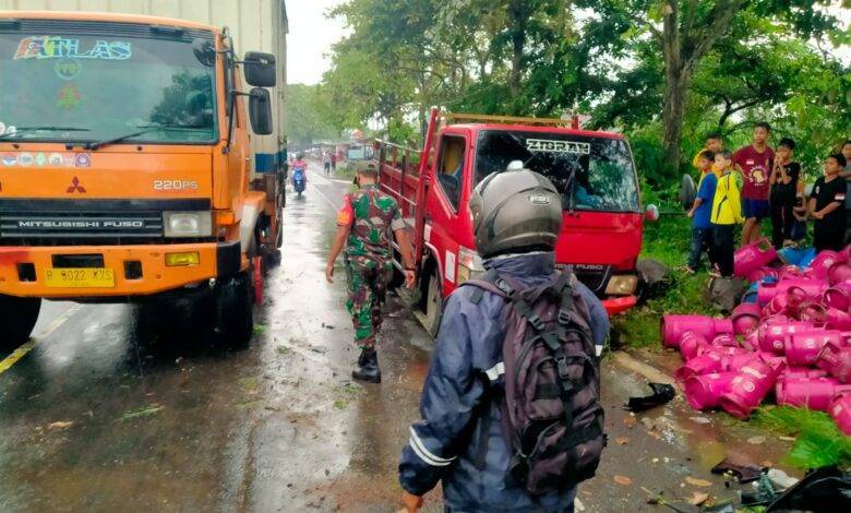 Ban Pecah, Truk Tewaskan 2 Orang Pemotor