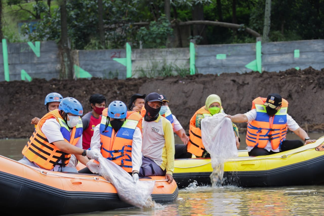 Kolam Retensi Pasirkaliki Diresmikan, Berikut Pesan 2 Plt