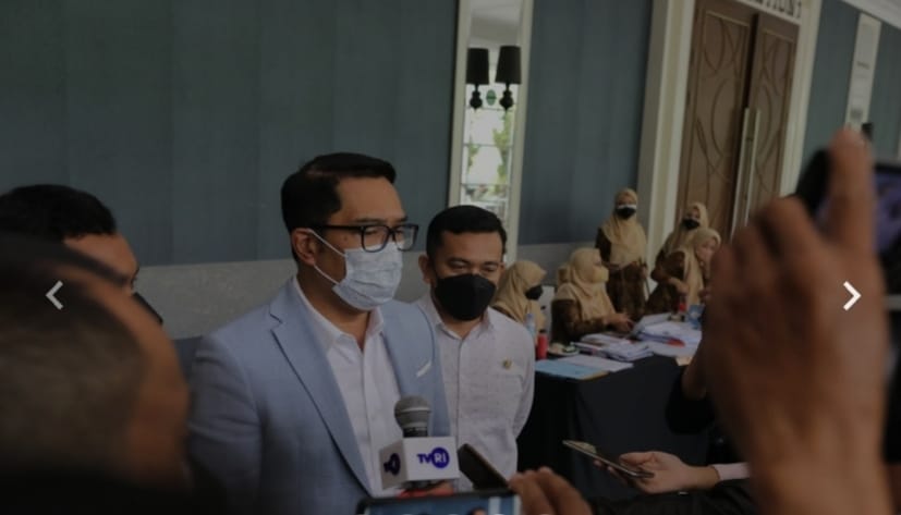 Gubernur Jabar dan Kadisdik Menandatangani Perjanjian
