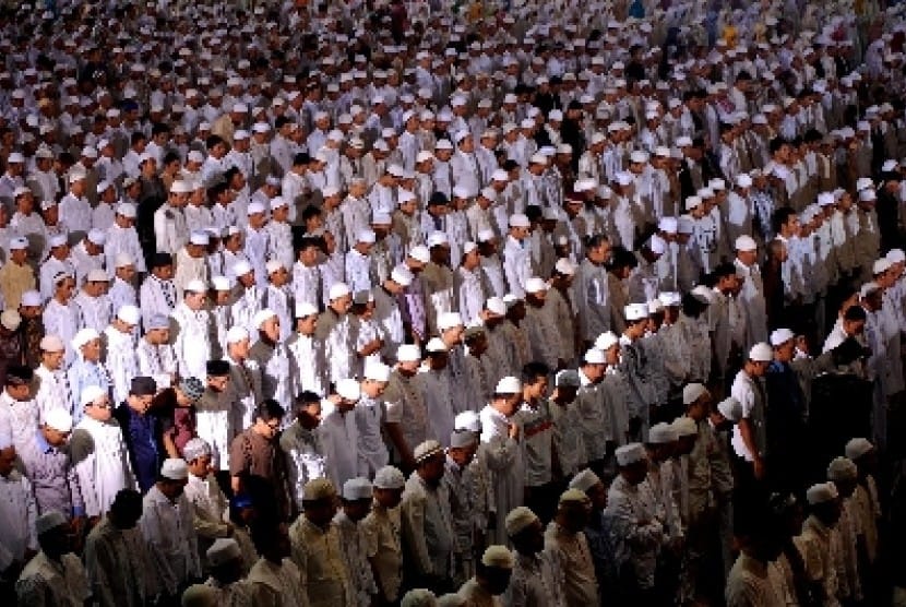 MUI Izinkan Shalat Berjamaah di Mesjid
