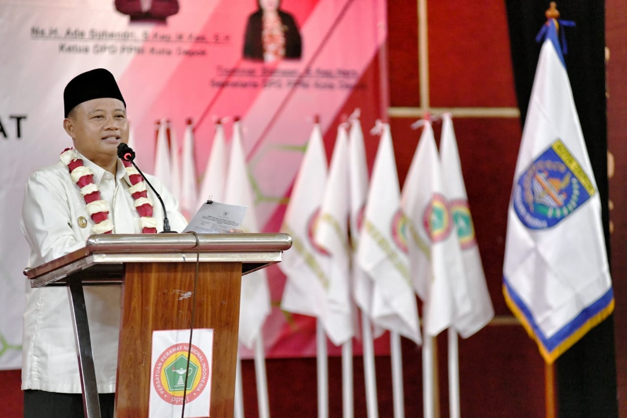 Pak Uu Apresiasi Insan Kesehatan di Jabar