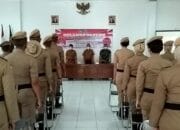 Plt Camat Cipatat Melepas 45 Praja IPDN untuk PKL