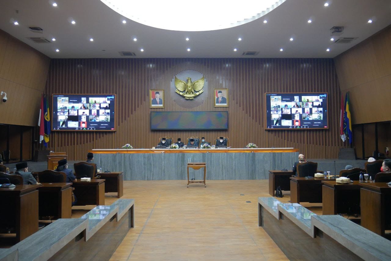 Rapat Paripurna DPRD Kota Bandung, Yana Diusulkan Jadi Walikota