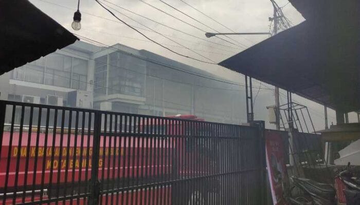 Tak Ada Korban dalam Kebakaran PT Lucas Djaja