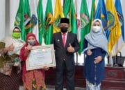 Yayat Rohayati Berjuang 35 Tahun Menjadi Honorer