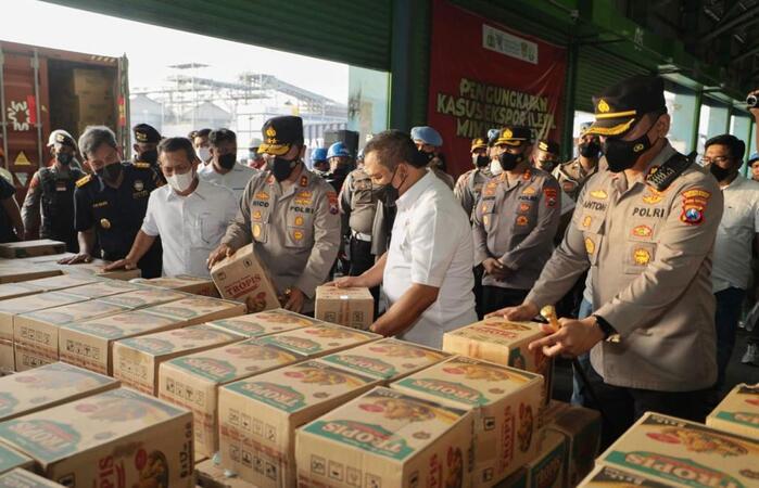 Penyelundupan 162 Ribu Liter Minyak Goreng Berhasil Digagalkan