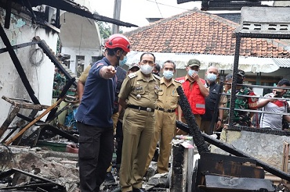 Ngatiyana Kunjungi Korban Kebakaran di Melong