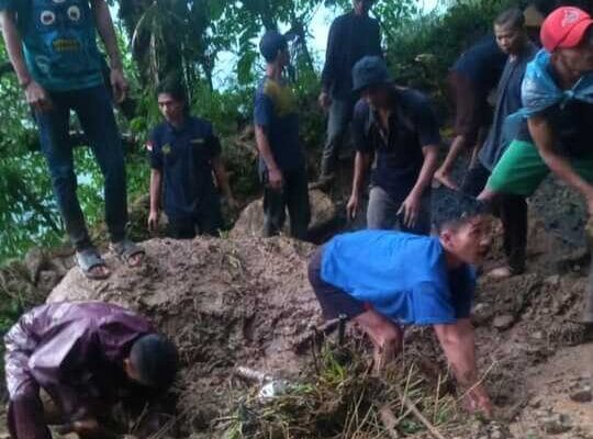 Tebing Longsor di Naringgul Menewaskan Bocil 6 Tahun