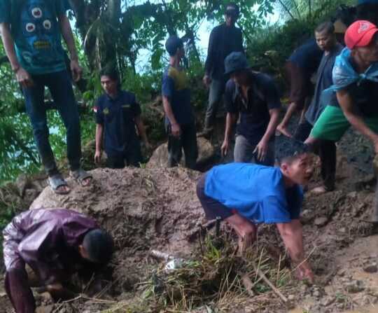 Tebing Longsor di Naringgul Menewaskan Bocil 6 Tahun