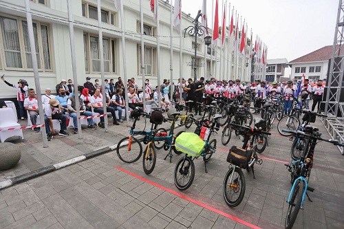 Fun Game Bike Diikuti 500 Pesepeda di Kota Bandung