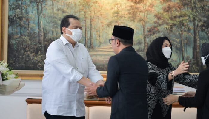 Chairul Tanjung, Dipo Alam, dan Sutiyoso Bertakziah ke Gedung Pakuan
