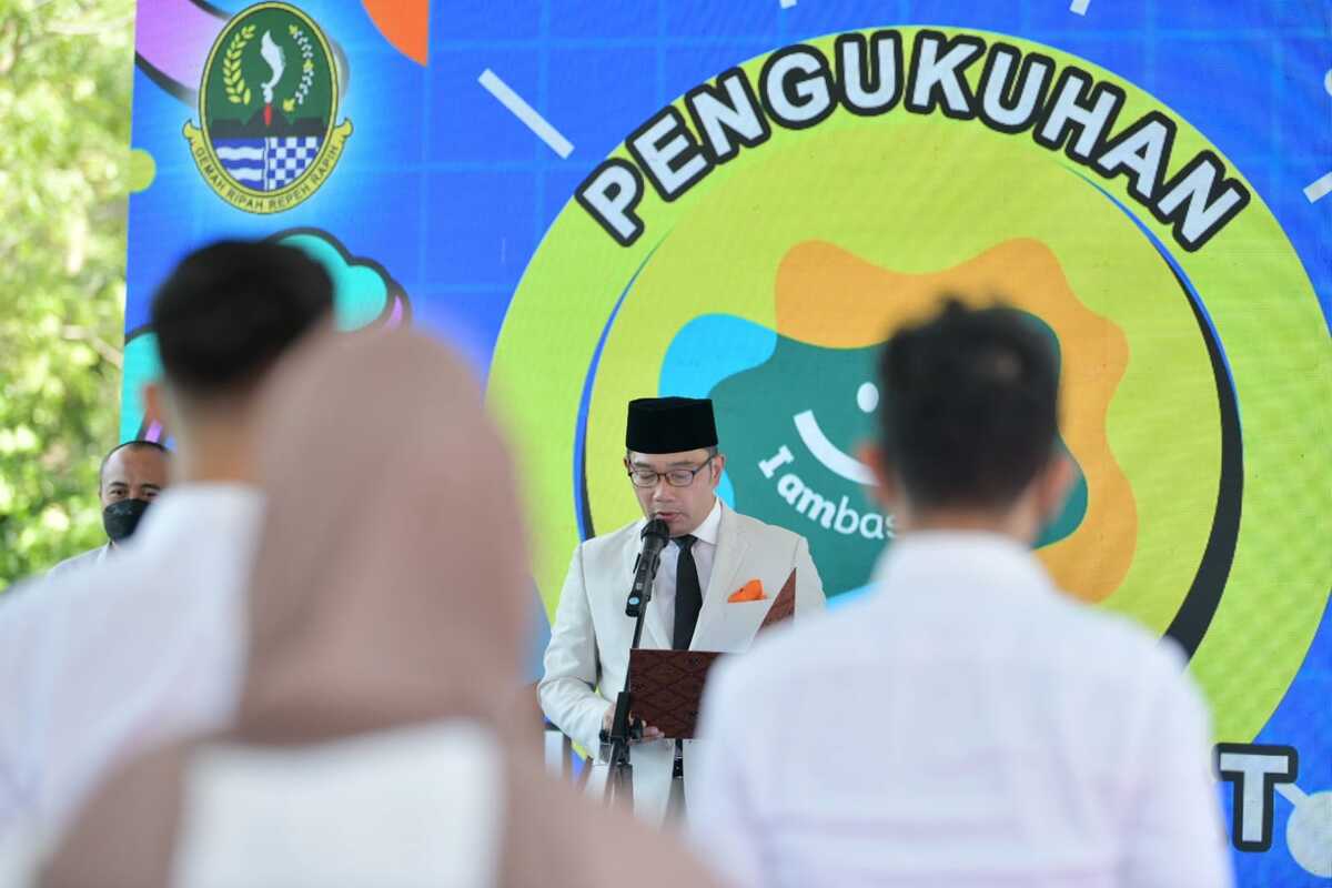 Ridwan Kamil Kukuhkan 108 Duta Pariwisata Jabar