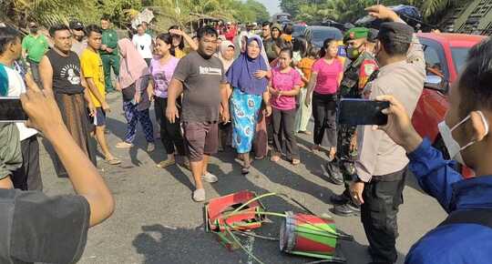 Pedagang Cingcau di Cianjur Protes, Barang-barang Dibanting