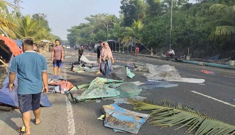 Pedagang Cingcau di Cianjur Protes, Barang-barang Dibanting