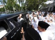 Ridwan Kamil Berangkat ke Tanah Suci Hari Ini