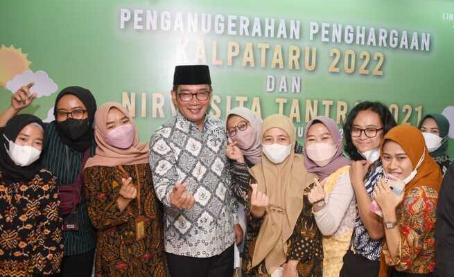 Ridwan Kamil Terima Penghargaan Nirwasita Tantra