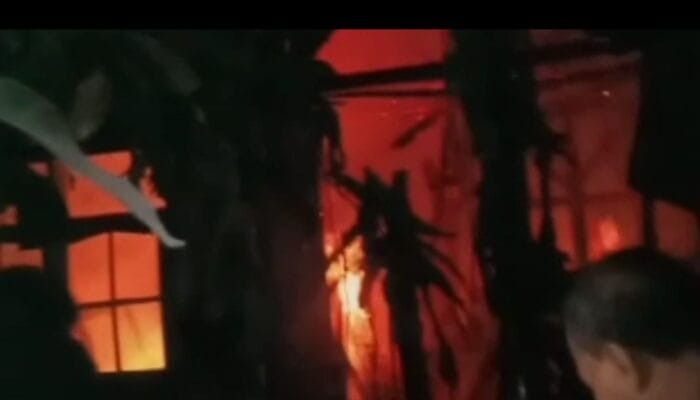 Rumah Nenek Empat Fatimah di Cianjur Hangus Terbakar