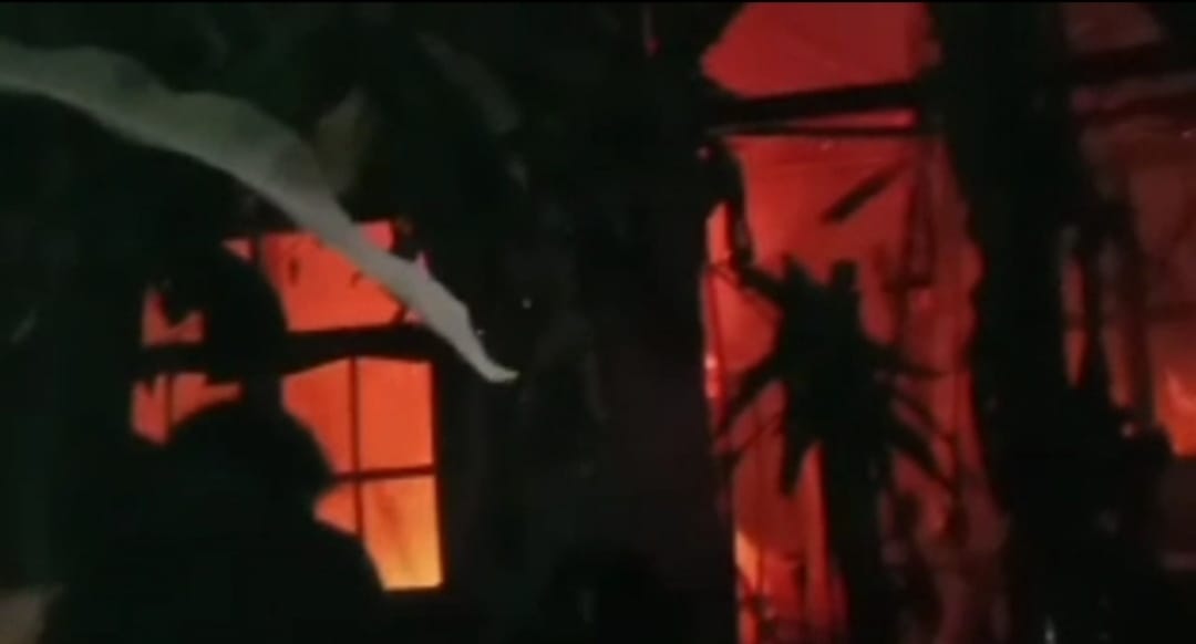 Rumah Nenek Empat Fatimah di Cianjur Hangus Terbakar