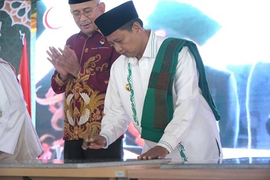 Pak Uu Meresmikan Kompleks Pendidikan di Sagalaherang