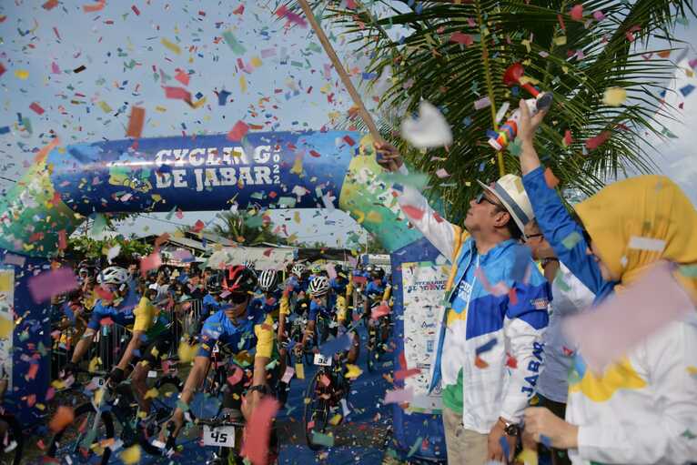 100 Pesepeda Ikuti Cycling de Jabar 2022