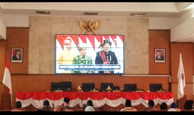 DPRD dan Walikota Cimahi Menyimak Pidato Presiden