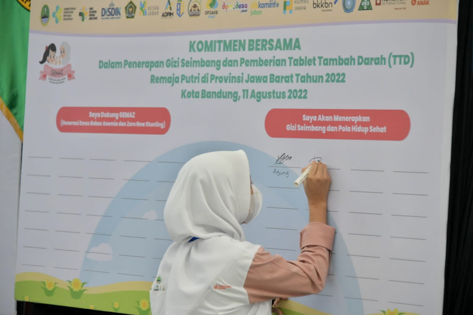Gerakan TTD Pecah Rekor Muri, 1,3 Juta Anak se-Jabar Minum Obat