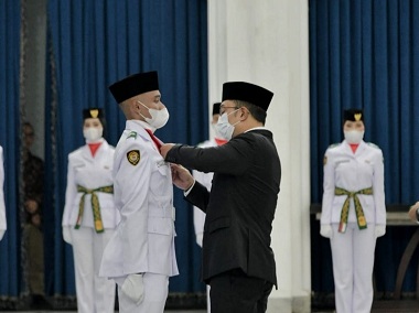 Gubernur Ridwan Kamil Kukuhkan Paskibraka Jabar 2022