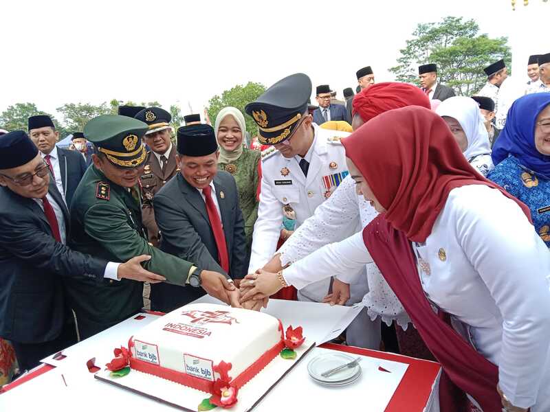 HUT Ke-77 RI, Hengky Kurniawan Ajak Generasi Berkontribusi Positif