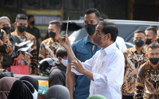 Jokowi Siap Revitalisasi Pasar Cicaheum Kota Bandung