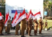 Pemkot Cimahi Bagikan 5.000 Bendera Merah Putih