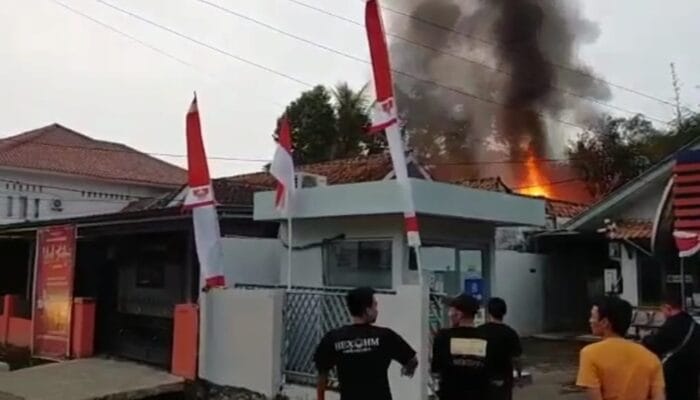 Puskesmas Cikalong Kulon di Cianjur Kebakaran