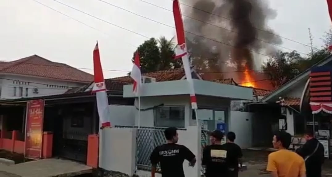 Puskesmas Cikalong Kulon di Cianjur Kebakaran