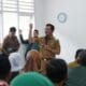 Buku Sekolah ke SMPN 2 Kutawaringin