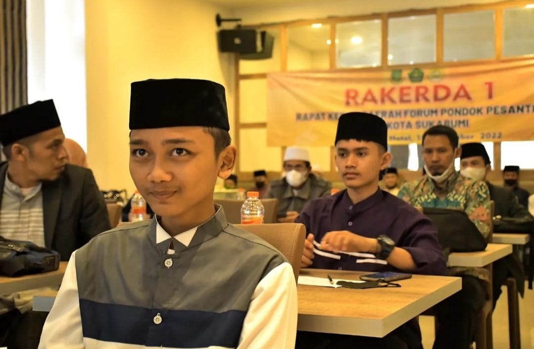 Fahmi Dorong Pesantren Beradaptasi dengan Zaman