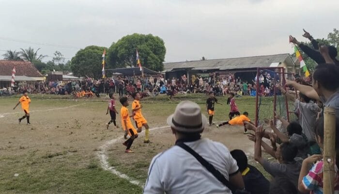 Pemuda Taman Albar Buka Turnamen Sepak Bola U-13 dan 16
