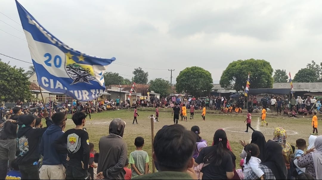 Pemuda Taman Albar Buka Turnamen Sepak Bola U-13 dan 16